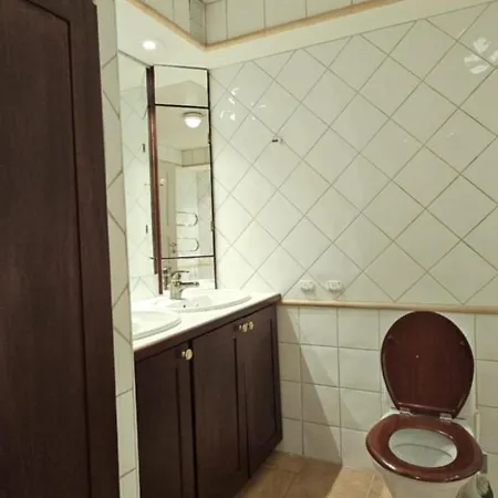 Midt I Byn Apartament *